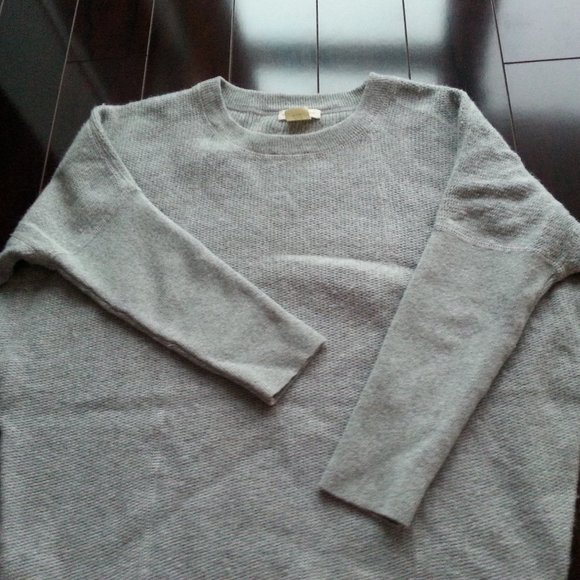 Club Monaco size XS gray sweater - Picture 2 of 2